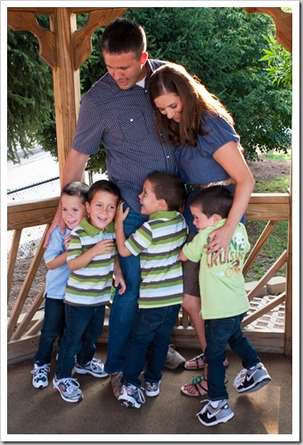 thanksgiving family group hugs