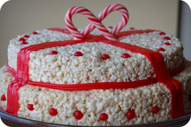 Rice Krispies Holiday Challenge: Rice Krispies Christmas Cake | 4tunate